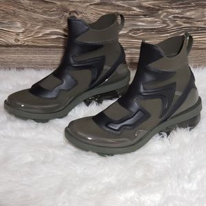 vapormax light green